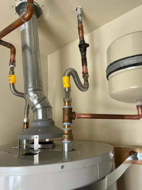 Water heater installation and plumbing repair in Luciusboro